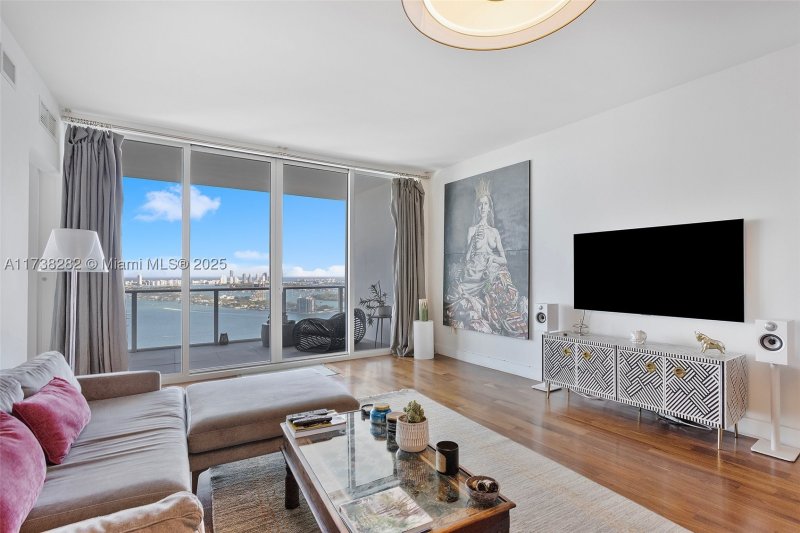 Condo for sale at Paramount Bay 3307