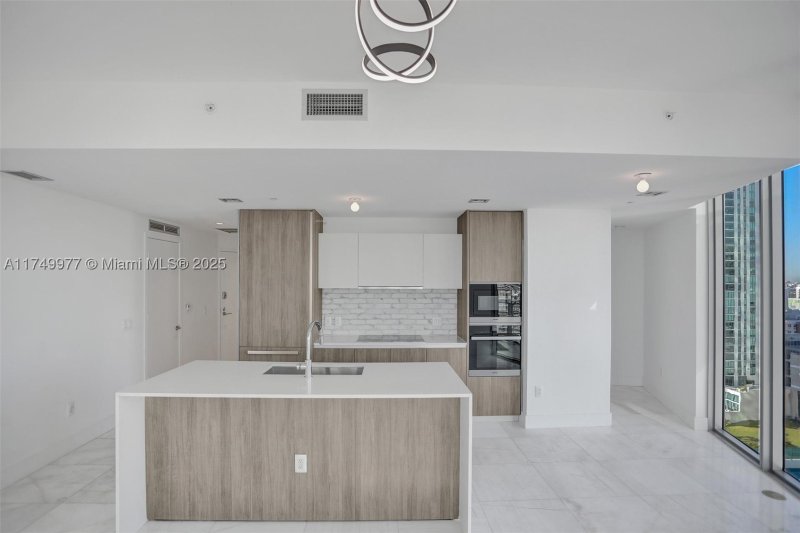Comprar apartamento en Biscayne Beach 1601