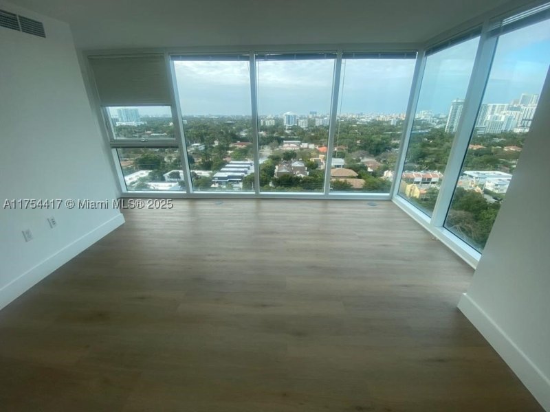 Comprar apartamento no Skyline On Brickell 1401