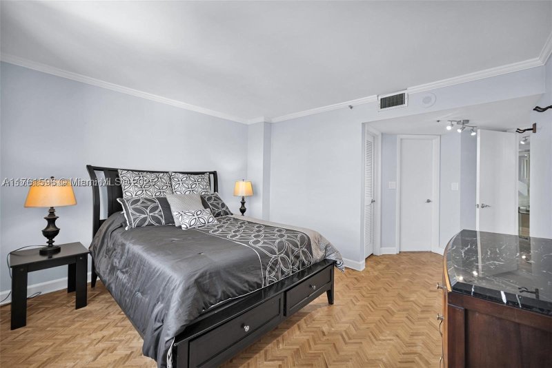 Condo for sale at Anchor Bay Club 108