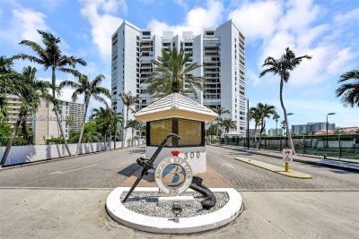 Comprar apartamento no Anchor Bay Club 108