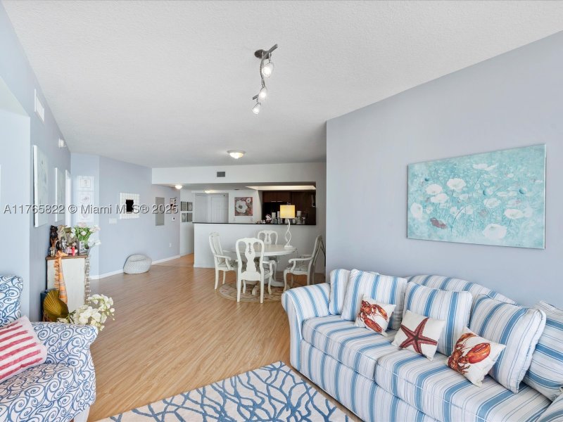 Comprar apartamento no La Perla 3710