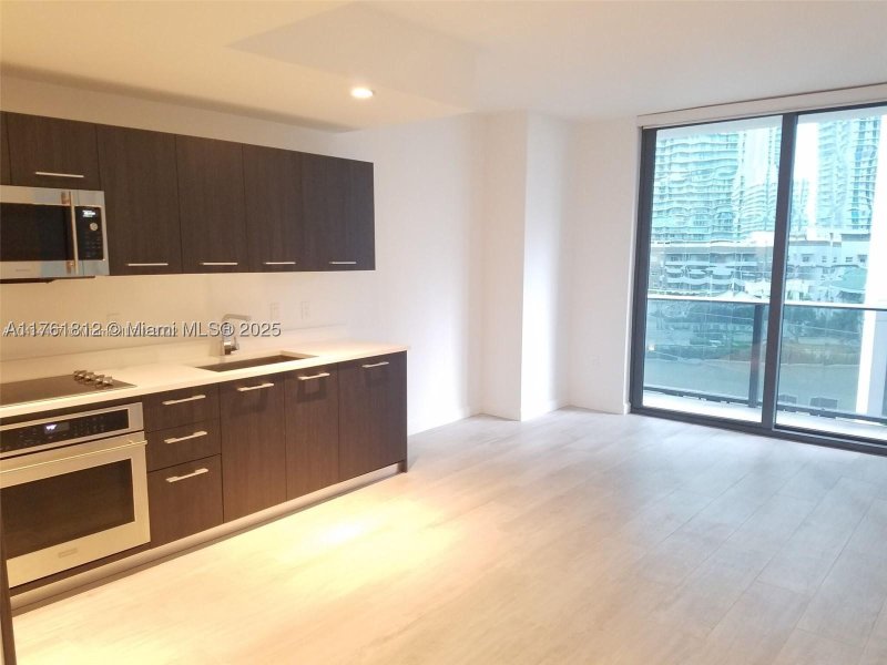 Comprar apartamento en Brickell Heights West 1107