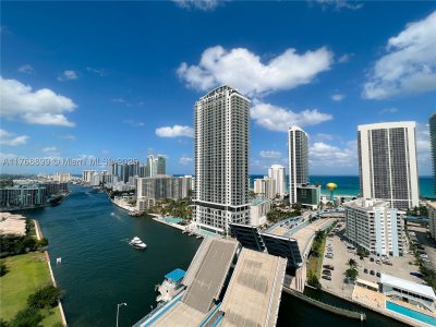 Comprar apartamento no Beachwalk T2202