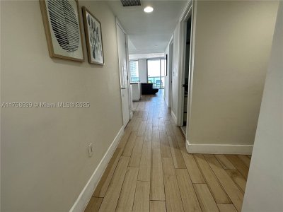Comprar apartamento no Beachwalk T2202