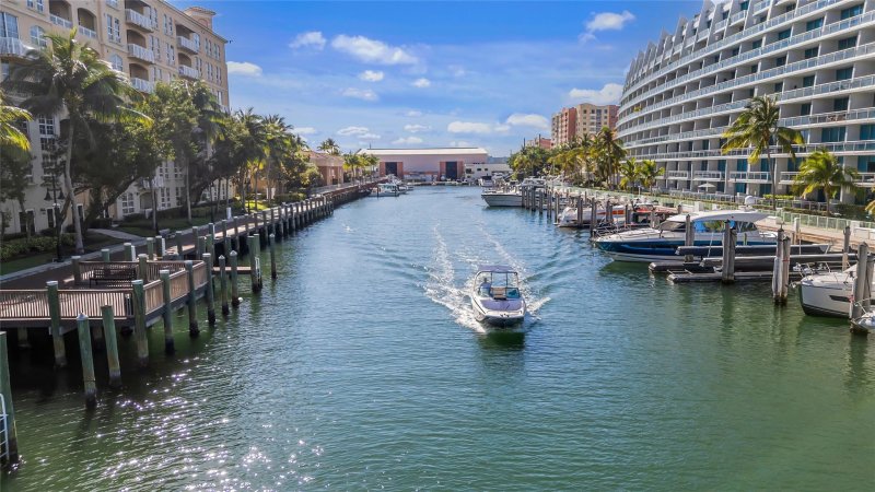 Comprar apartamento no Alaqua 111