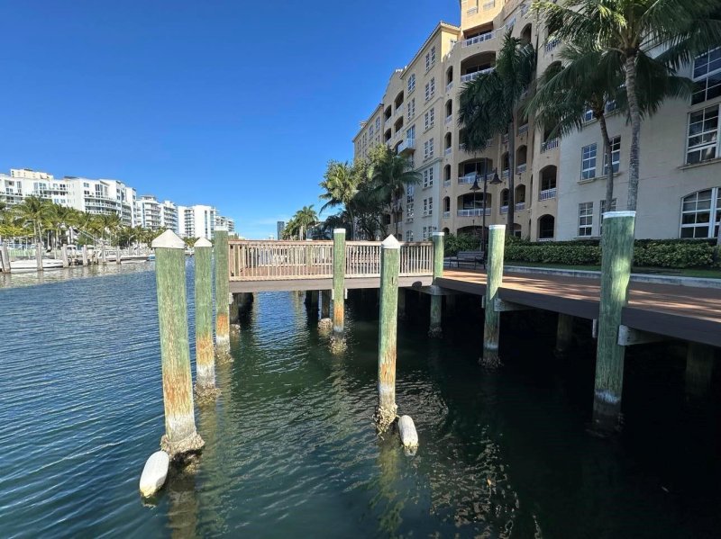 Comprar apartamento no Alaqua 111