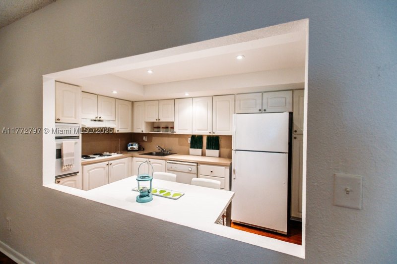 Condo for sale at Ocean Reserve 326