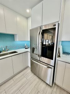 Aluguel de apartamento no Alexander Towers 1421