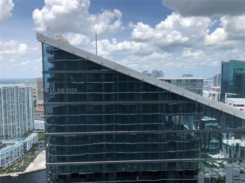 Comprar apartamento en SLS Lux Brickell 5108