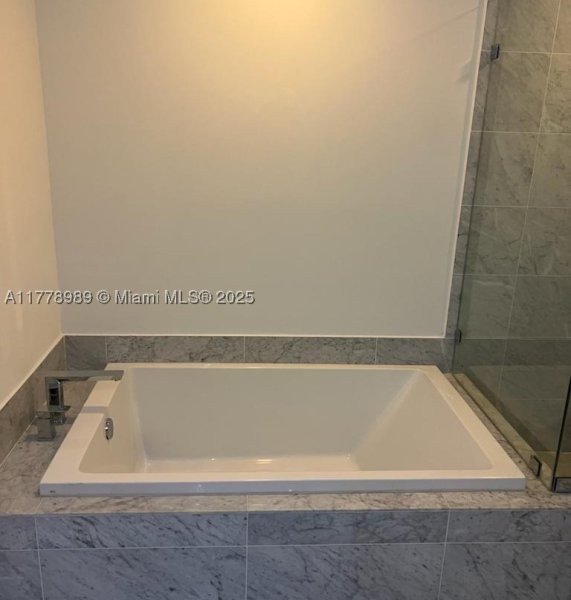 Comprar apartamento en SLS Lux Brickell 5108