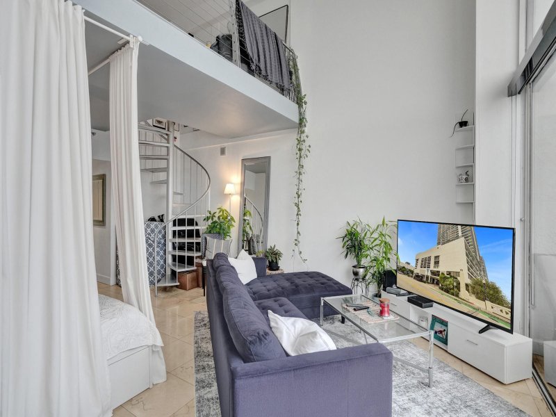 Condo for sale at The Venetia T4(704)