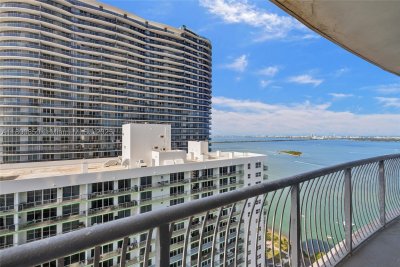 Comprar apartamento en Opera Tower 4007