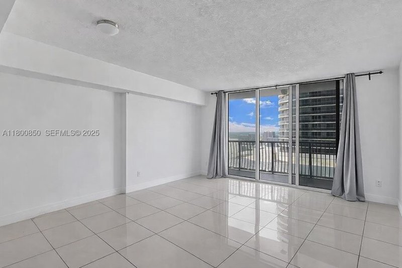 Condo for sale at Opera Tower 4007