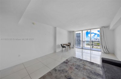 Comprar apartamento en Opera Tower 3308