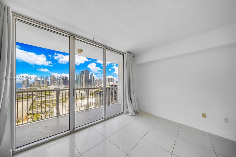 Condo for sale at Opera Tower 3308