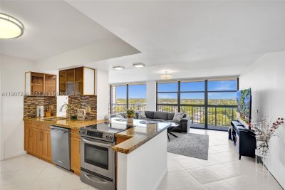 Comprar apartamento en 200 Leslie 1031