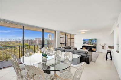 Comprar apartamento en 200 Leslie 1031