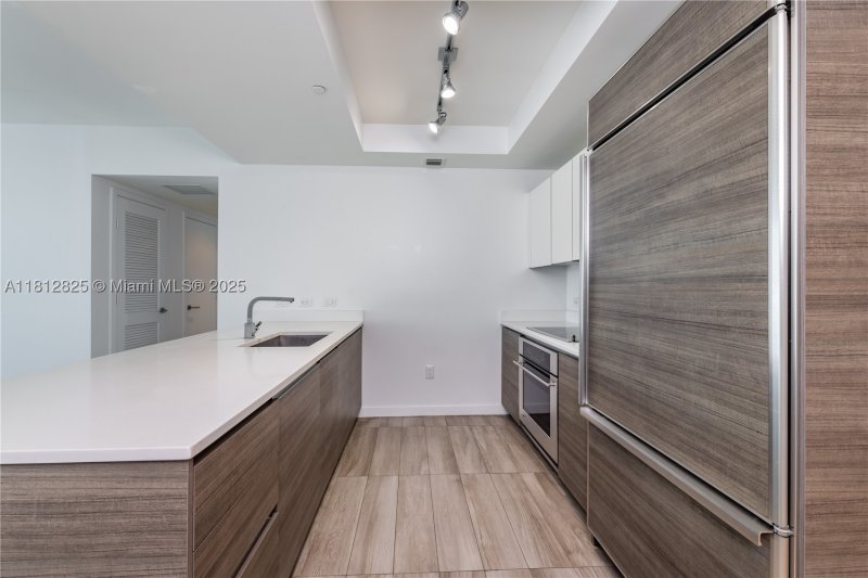 Condo for sale at 1100 Millecento 1704