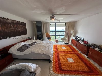 Comprar apartamento en Charter Club Condos PH14