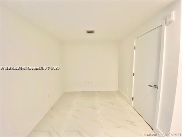 Comprar apartamento en The Harbour 702