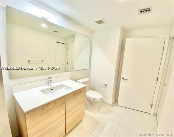 Comprar apartamento en The Harbour 702