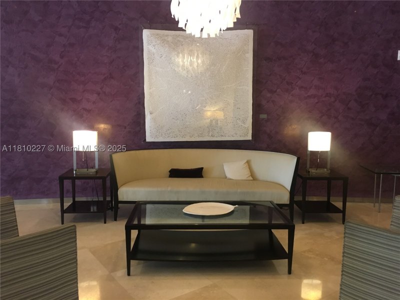 Comprar apartamento en Harbour House 628