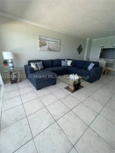 Aluguel de apartamento no Pavilion 1210