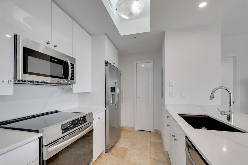 Comprar apartamento en Three Tequesta Point 1803