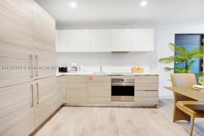 Comprar apartamento no Costa Hollywood N521
