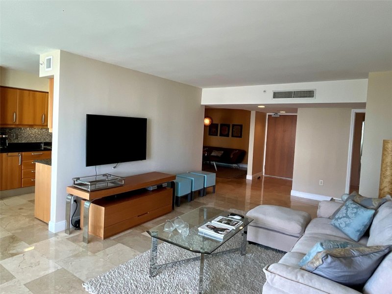Condo for sale at Oceania 5 2052