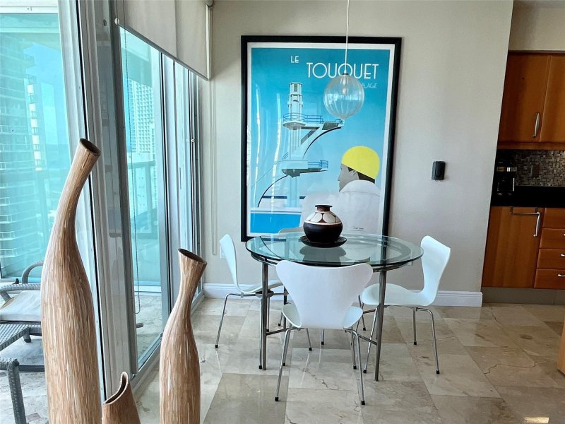 Condo for sale at Oceania 5 2052