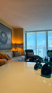 Comprar apartamento en Brickell City Centre Reach 2804