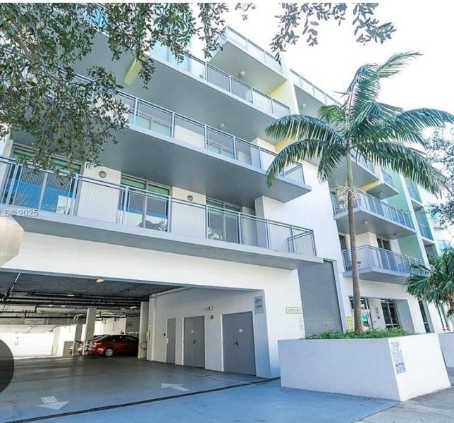 Apartment for rent at South Two Seven Lofts L411
