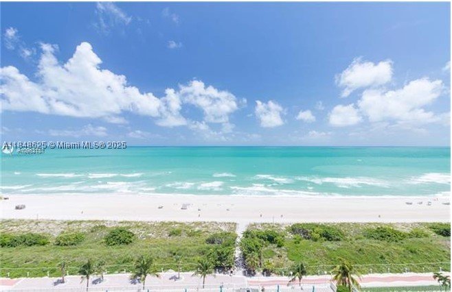 Apartment for rent at Arlen Beach 1008