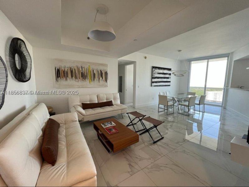 Apartment for rent at Trump Tower Three 2805