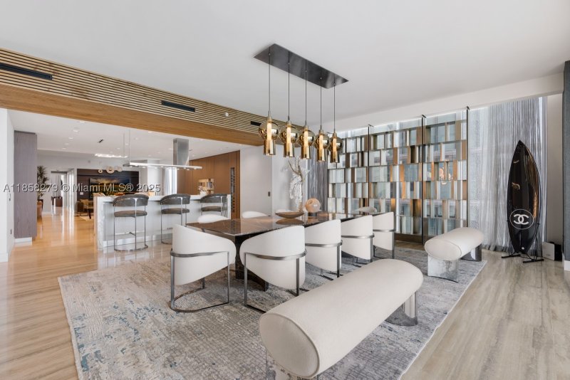 Condo for sale at Turnberry Ocean Club 1401/02