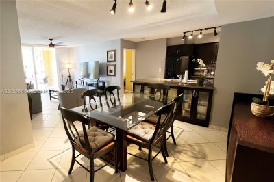 The Yacht Club at Aventura Apt #8305