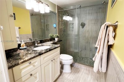 Comprar apartamento en The Yacht Club at Aventura 8305