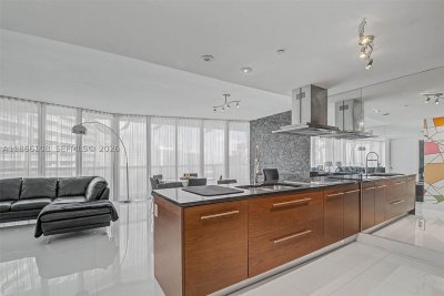 Icon Brickell Tower II Apt #3504