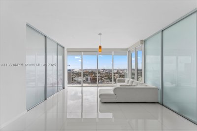 Comprar apartamento no Ten Museum Park 3106