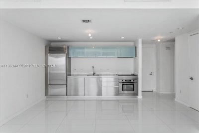 Comprar apartamento no Ten Museum Park 3106