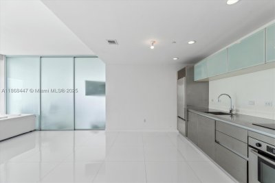 Comprar apartamento no Ten Museum Park 3106