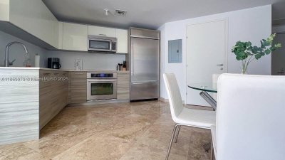 Comprar apartamento no Brickell House Condo 3007