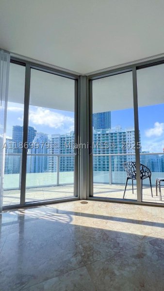 Condo for sale at Brickell House Condo 3007