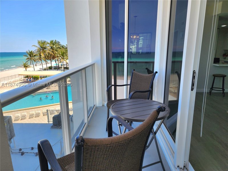 Apartment for rent at Alexander Towers 312