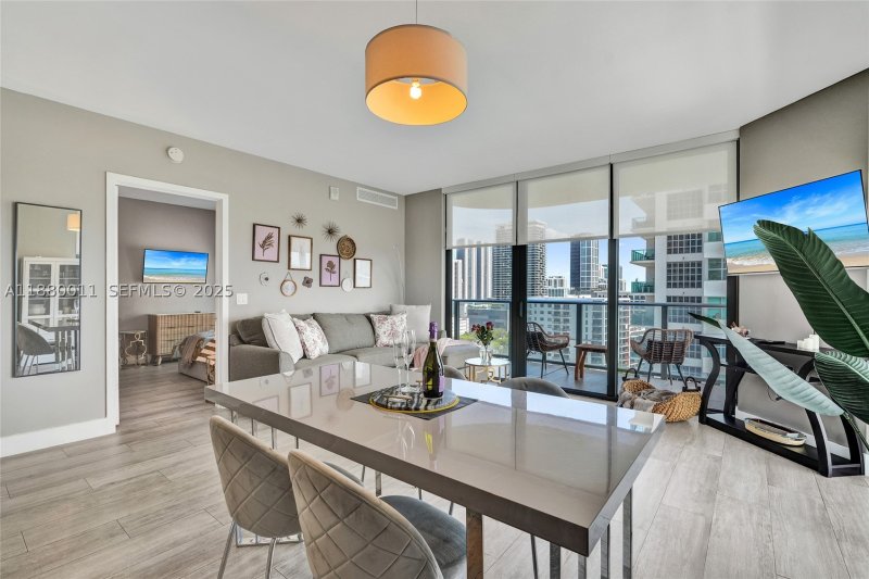 Apartment for rent at Hyde Midtown 1601