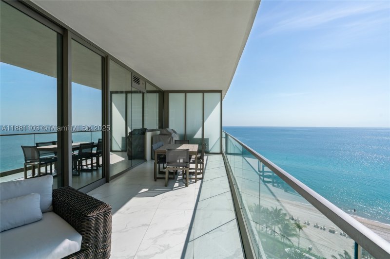 Condo for sale at Residences by Armani / Casa 1104