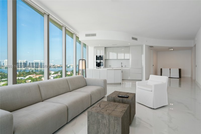 Condo for sale at Residences by Armani / Casa 1104