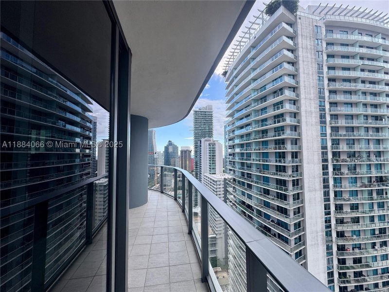 Comprar apartamento en Brickell Flatiron 3302
